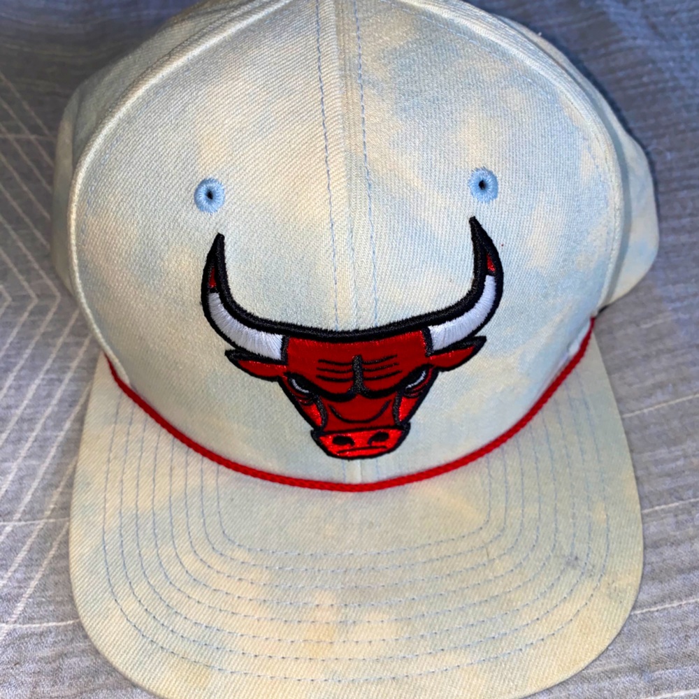 Chicago Bulls-tie dye Mitchell & Ness hat/cap